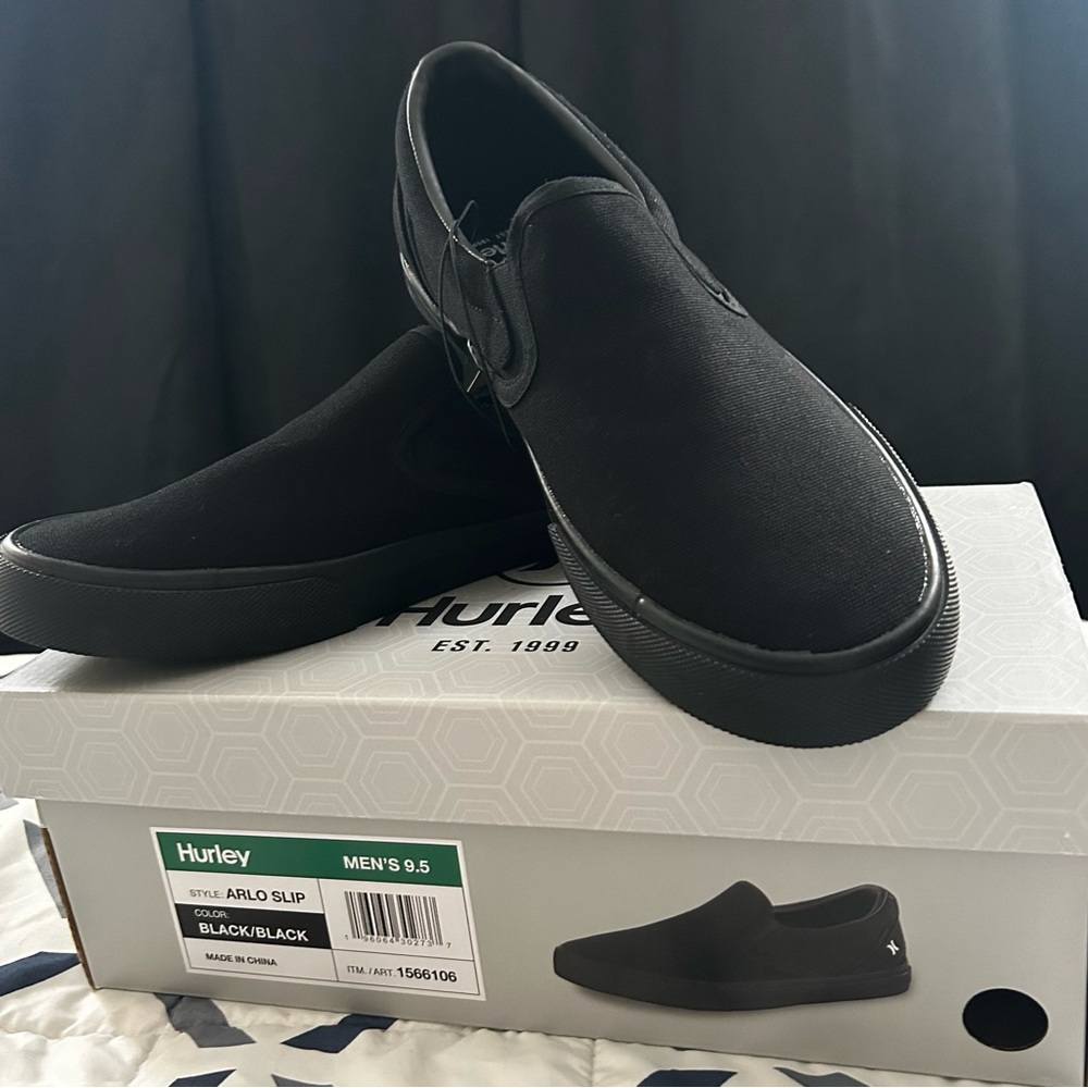 NEW Hurley Men's Arlo Slip Canvas Sneaker Shoes -  Black /Black Size 9.5